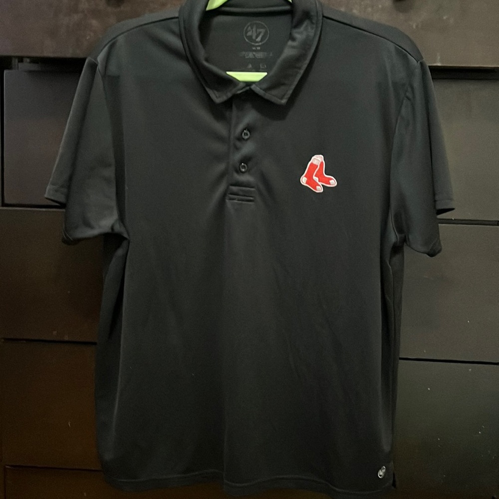 Men’s Red Sox polo. Size medium
